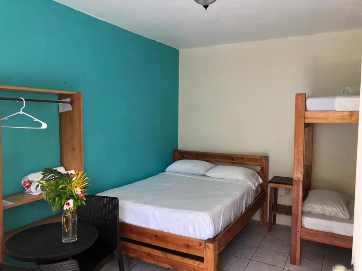 Sunshine Hotel Little Corn Island Esterno foto