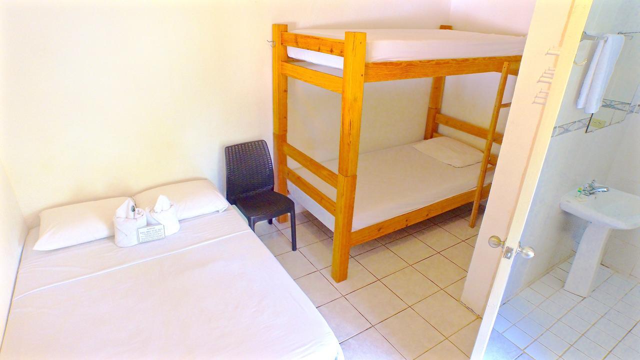Sunshine Hotel Little Corn Island Esterno foto