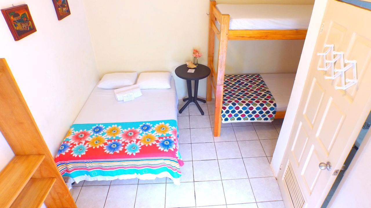 Sunshine Hotel Little Corn Island Esterno foto