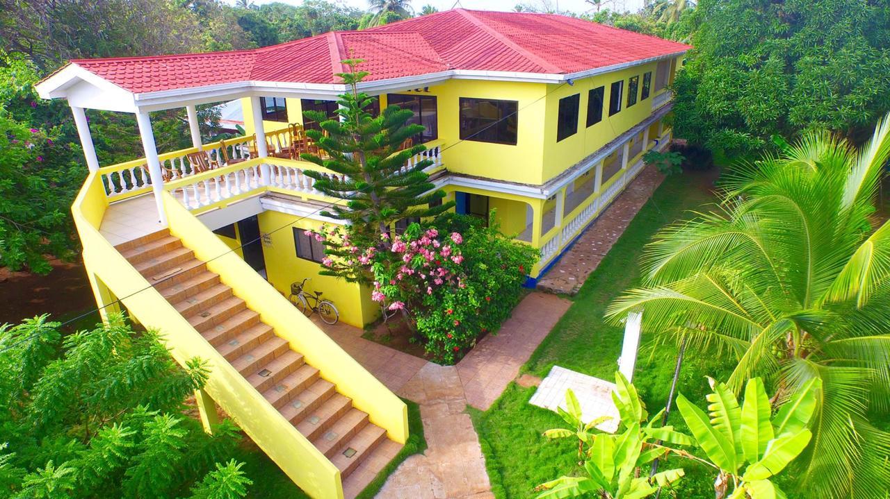 Sunshine Hotel Little Corn Island Esterno foto